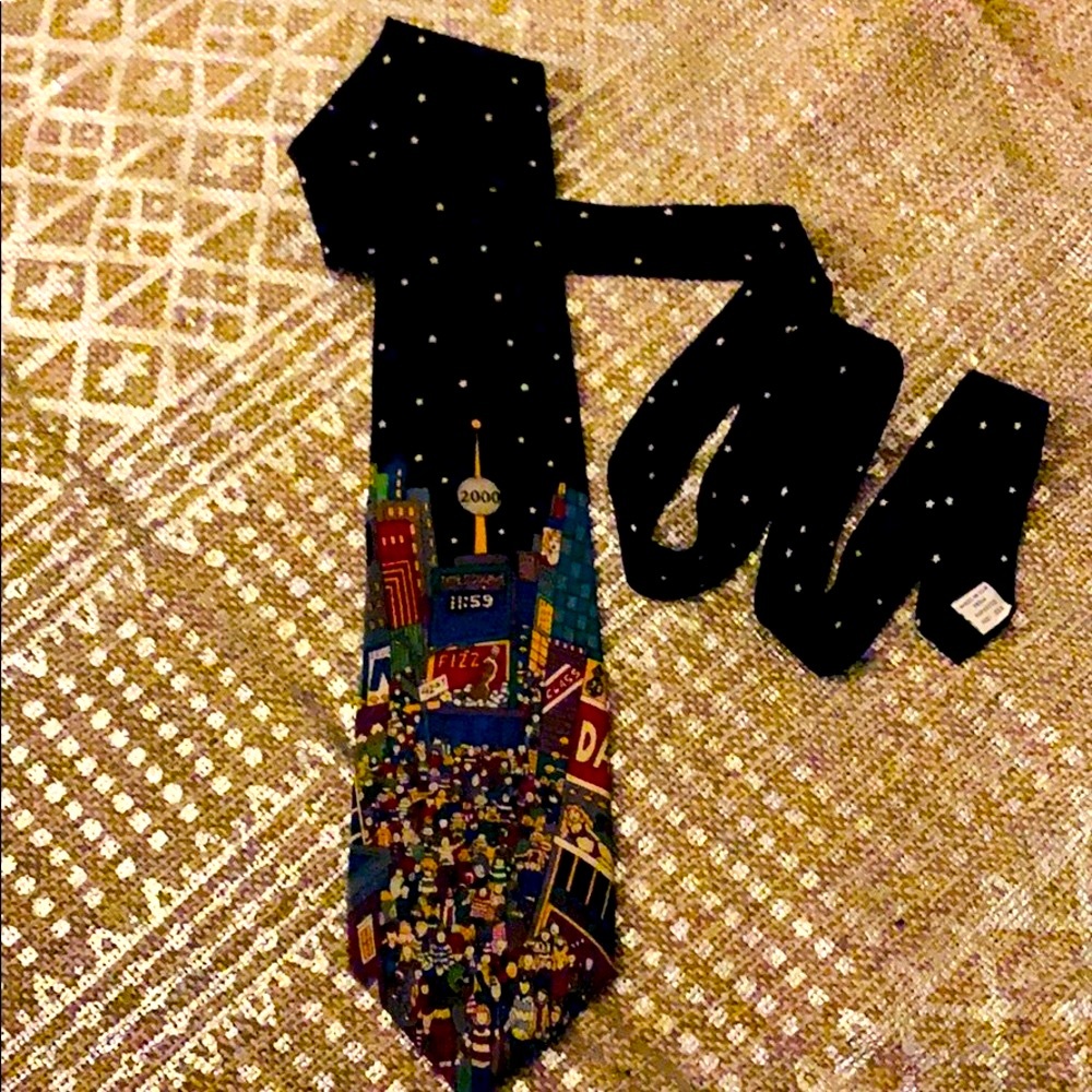 Vicky Davis “Times Square” Tie Pre Owned